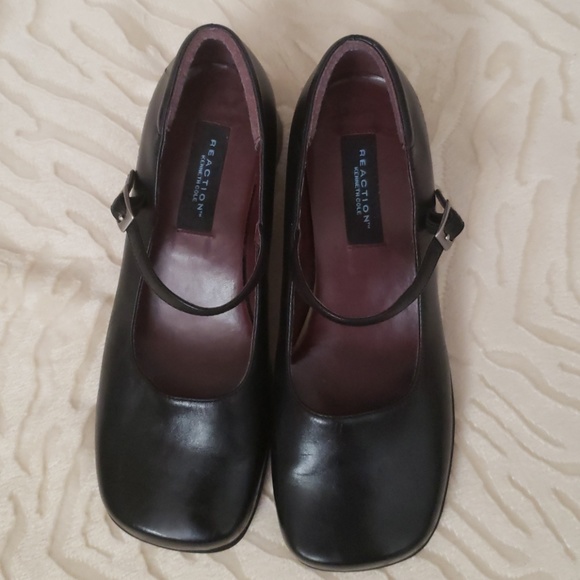 Kenneth Cole Reaction Other - NWOT Kenneth Cole Size 3-1/2  Black Leather Shoes